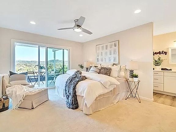 5th image of 17431 Bernardo Center Dr