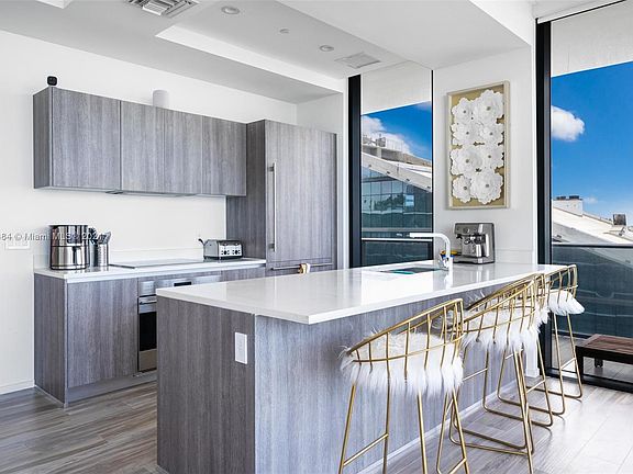 5th image of 801 S Miami Ave #5