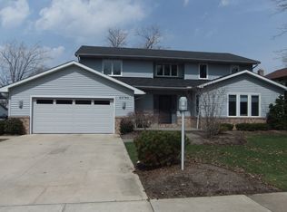 23789 Wendover Dr, Beachwood, OH