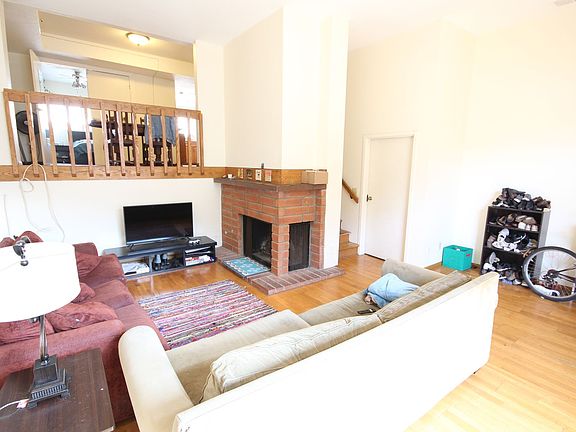 4th image of 4058 Mahaila Ave Unit D