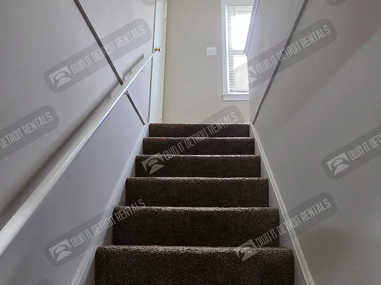 16600 Carlisle St — Photo 14