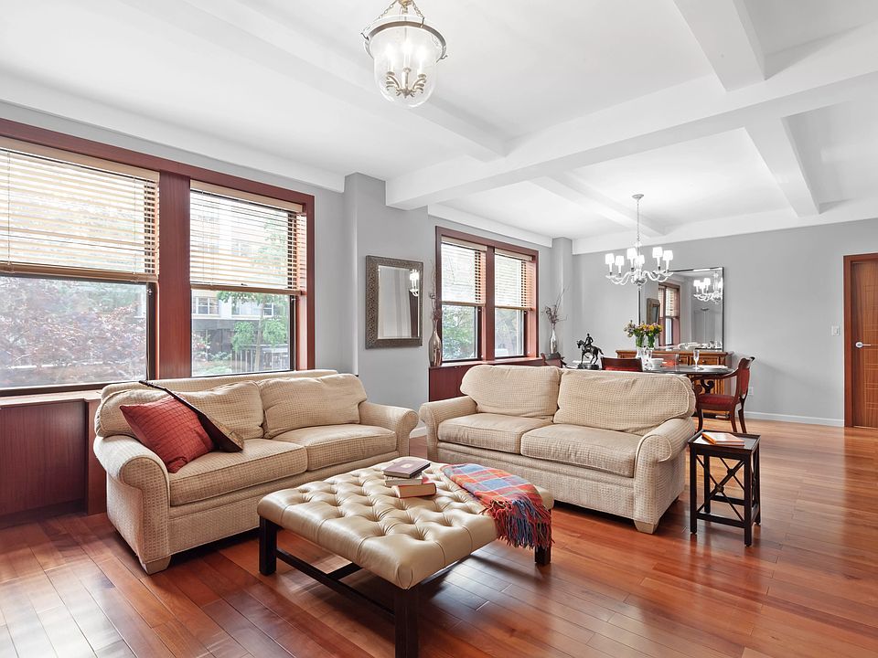 1st image of 20 W 72nd St #201