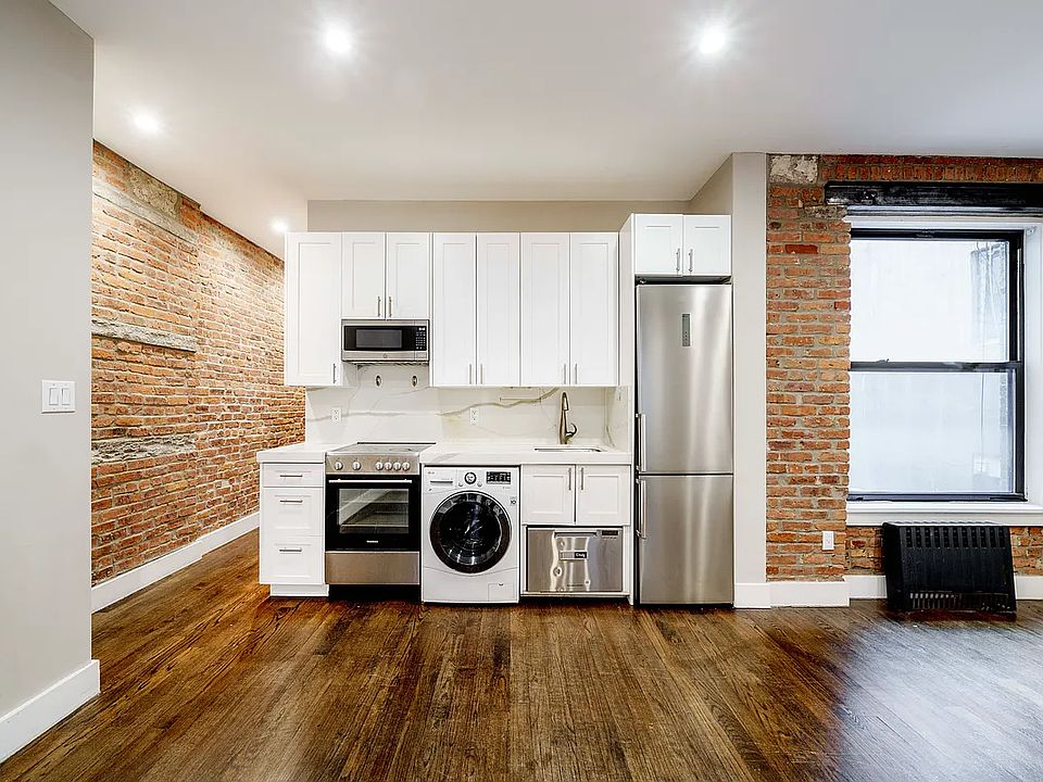 1st image of 236 E 5th St APT B1