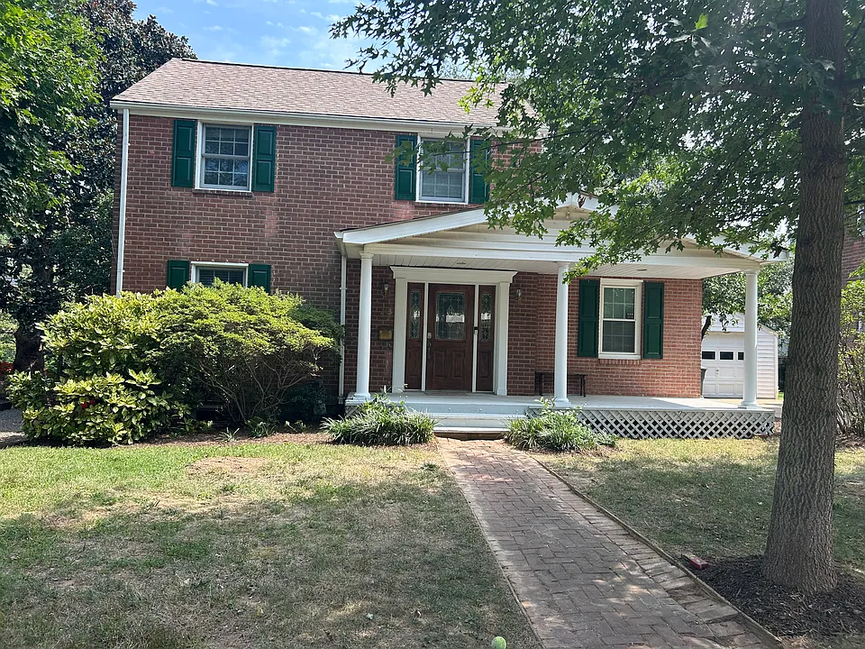243 N Granada St