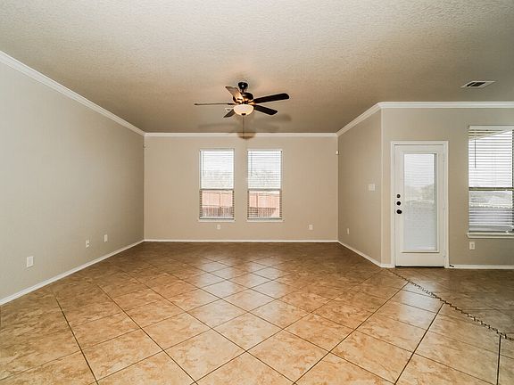 5th image of 340 Buckboard Ln