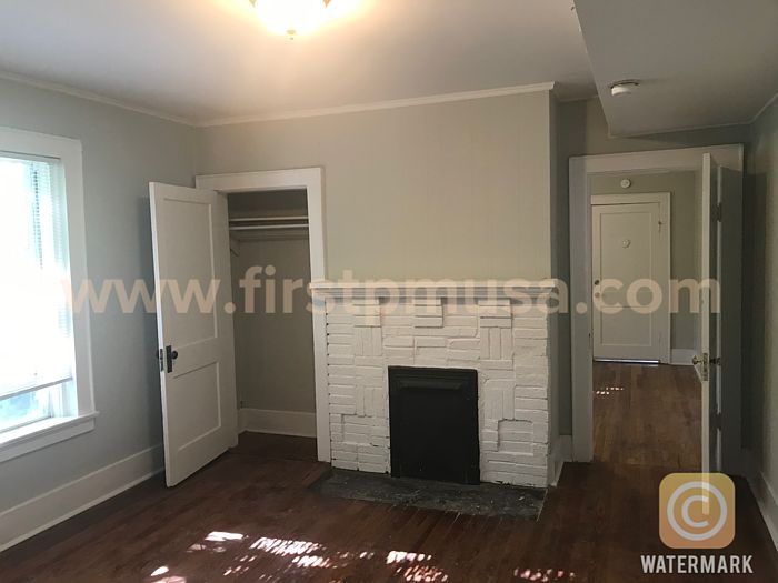 1st image of 1223 E 8th St #2