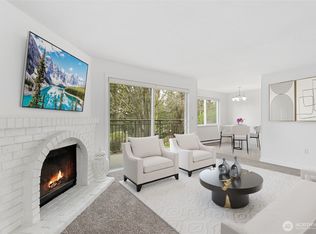 12719 NE 116th St APT E102, Kirkland, WA
