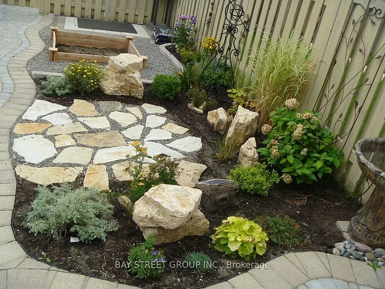 71 Ian Baron Ave — Photo 15