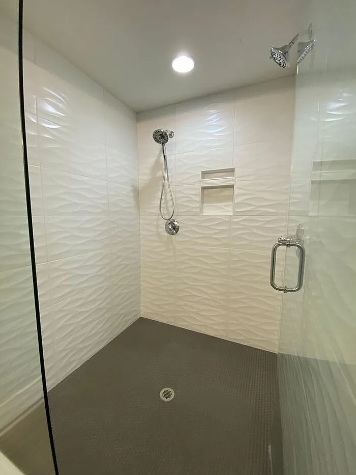 3 bed, 3.5 bath, 2140 sqft, $3,195 — Photo 2