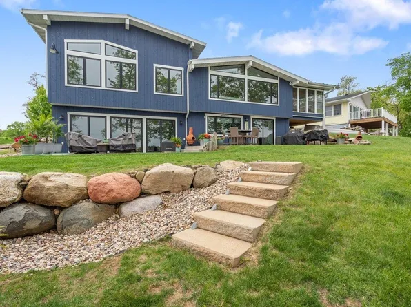 N2348 Trails End Rd, Lodi, WI 53555