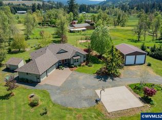 6982 River Bend Dr NE, Silverton, OR 97381