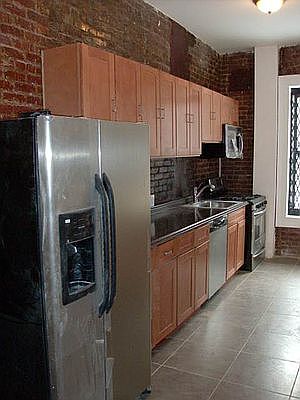 1st image of 1242 Pacific St APT 1