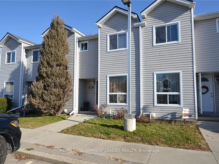 490 Grey St E #23 — Photo 15