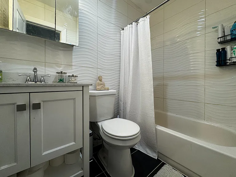 218 Withers St #2B — Photo 4