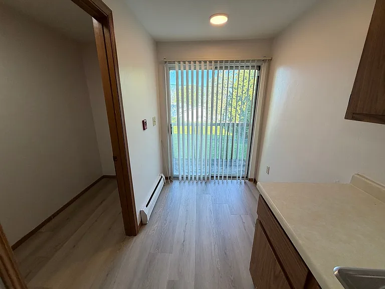 2677 Humboldt Rd — Photo 5