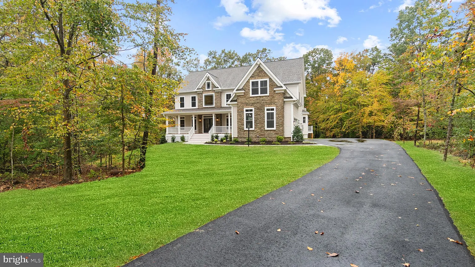 5906 Copper Mill Dr photo 1