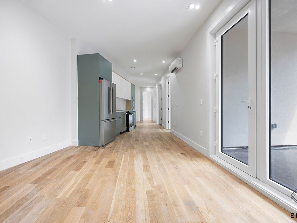 1st image of 321 Eckford St #3