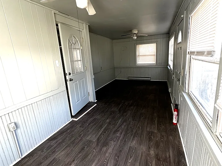 4145 Columbus Ave — Photo 16