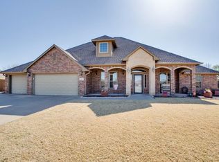2013 Mount Vernon Rd, Enid, OK 73703