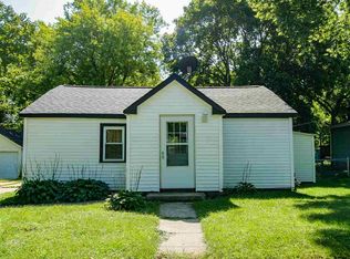217 E 7th St, Pecatonica, IL