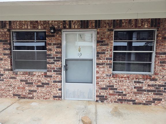 2nd image of 405 S Fulton St #10