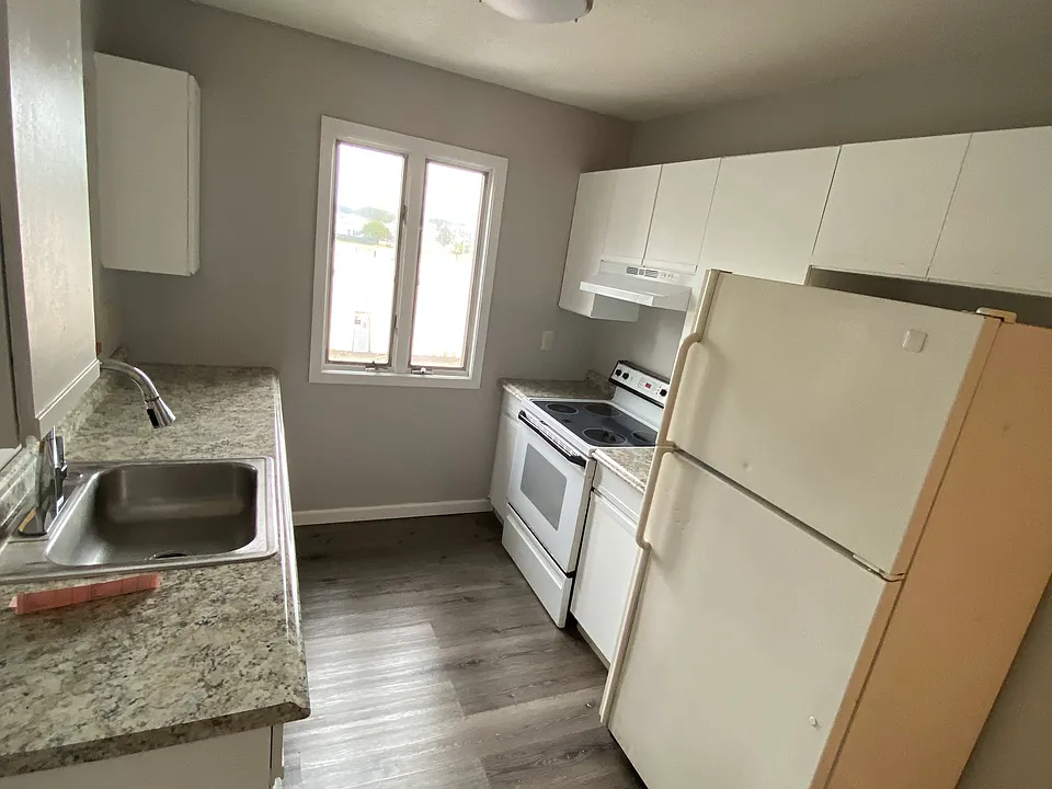 1535 Dixwell Ave #6