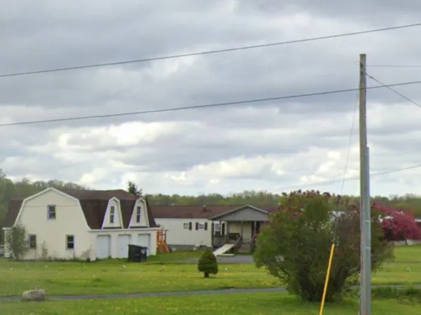 8287 E Loop Rd, Port Byron, NY 13140