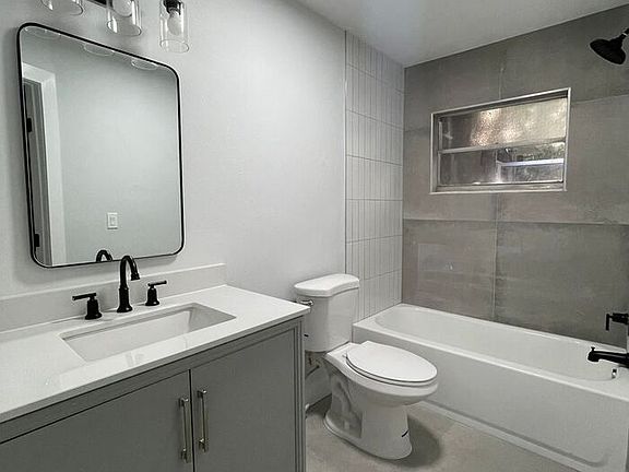 3rd image of 3015 Adrian Ave #15B