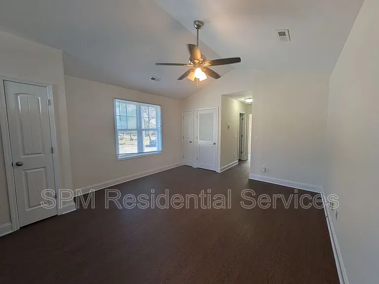 726 Kidder St — Photo 3