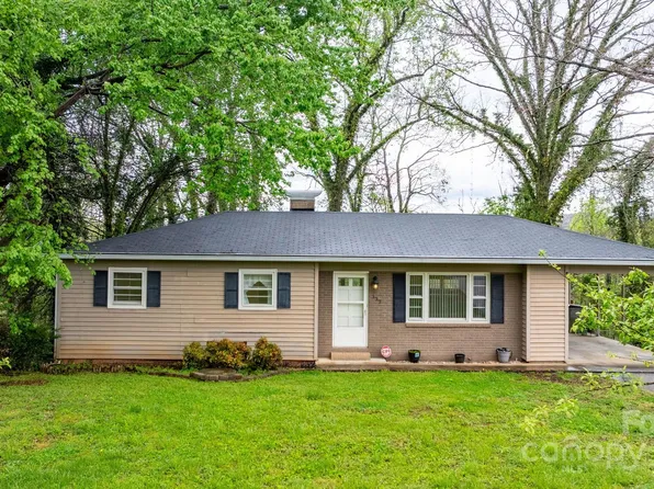 332 Swanson Dr SW, Lenoir, NC 28645
