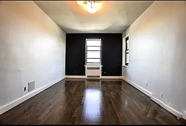 Rented by City Prime Commercial Realty 