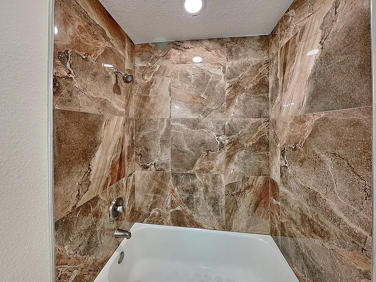 465 Oak Dr — Photo 10
