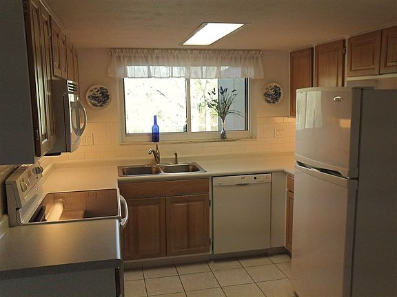 3rd image of 1501 Marigold Way APT 303