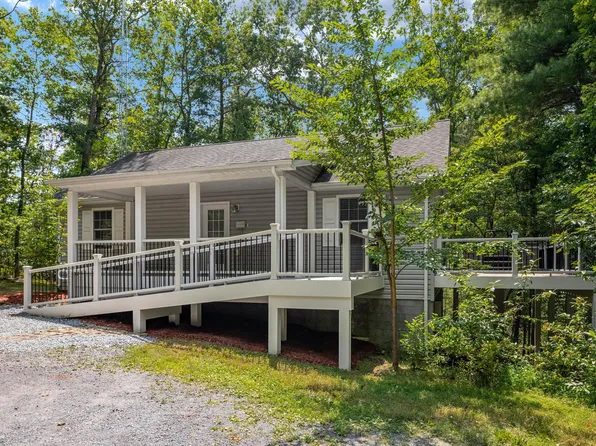 566 Ironwood Rd, Mount Jackson, VA 22842