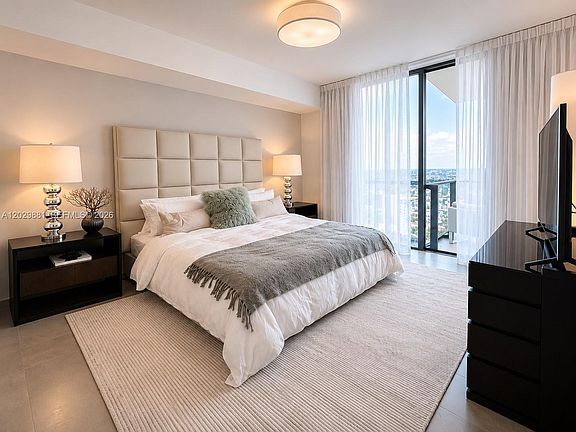 4th image of 88 SW 7th St APT 3506
