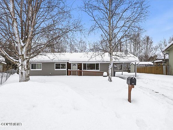 2nd image of 2521 Lyvona Ln
