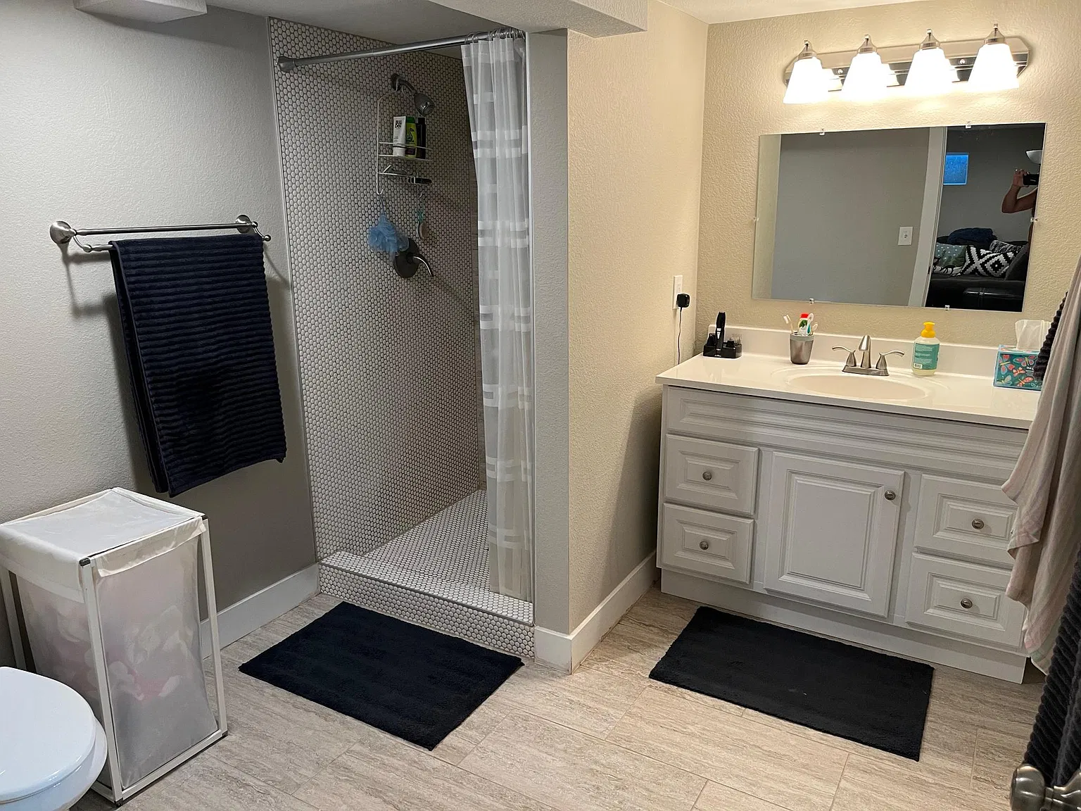 4 bed, 2635 sqft, $3,200 — Photo 4