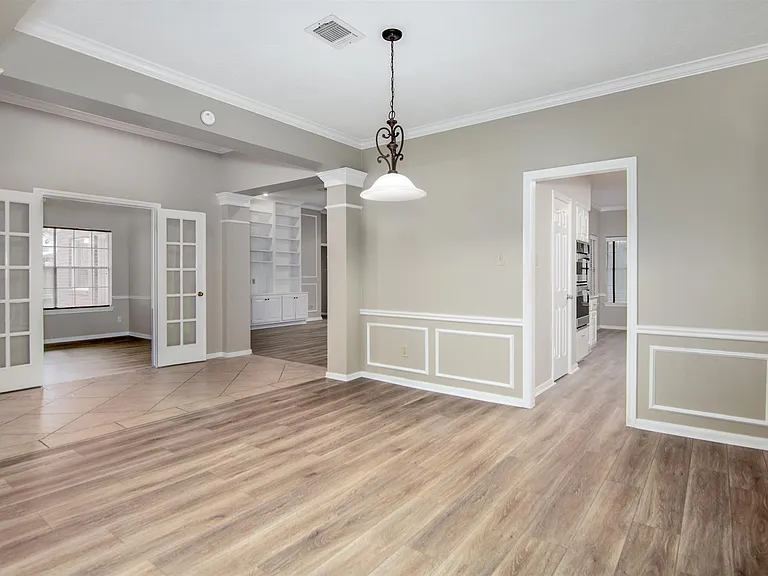15118 Greenleaf Ln — Photo 8