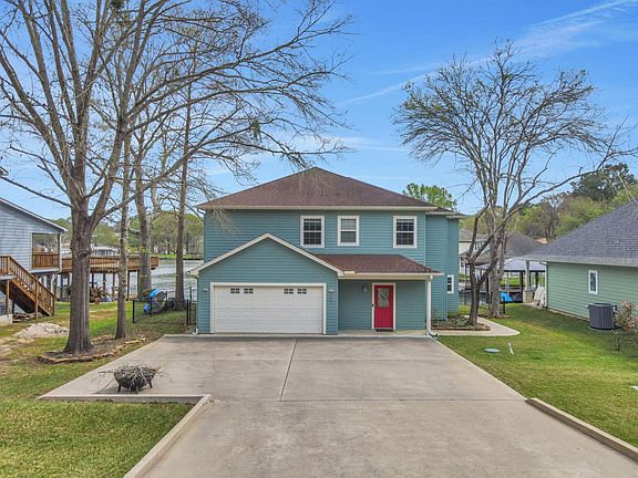 2nd image of 331 Holiday Ln