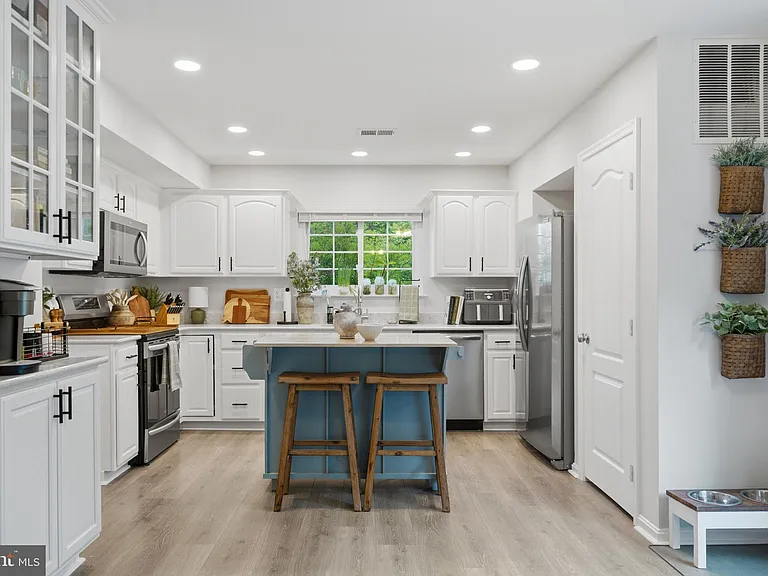 11431 Westmont Ct — Photo 41