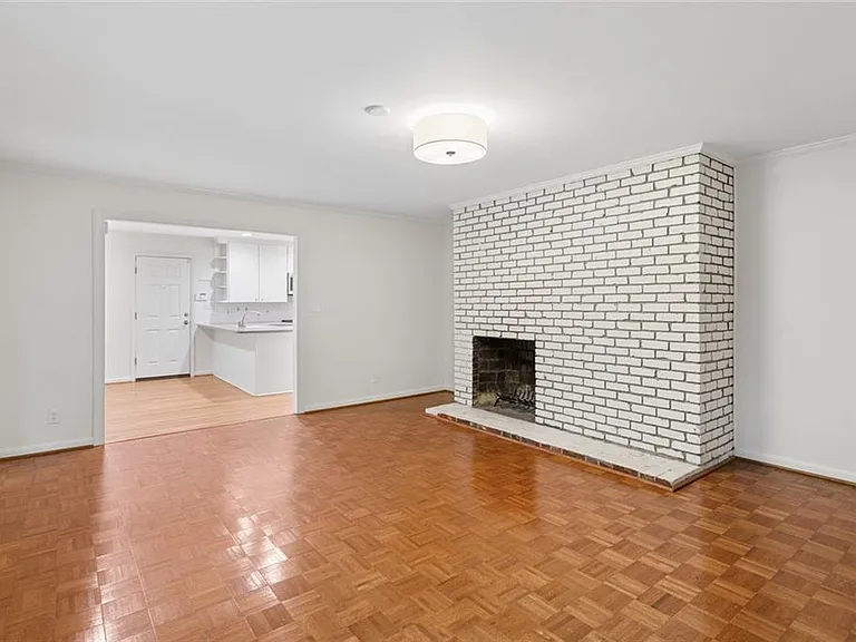 4775 Merlendale Ct NW — Photo 12