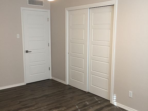 4th image of 9537 Desert Hills Ln