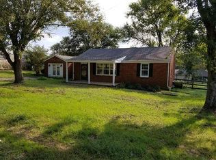 837 Royal Elm Cir, Hartsville, TN 37074