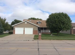 1138 Broadway St, Holdrege, NE 68949