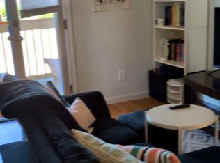 860A Bell St #A, Palo Alto, CA 94303