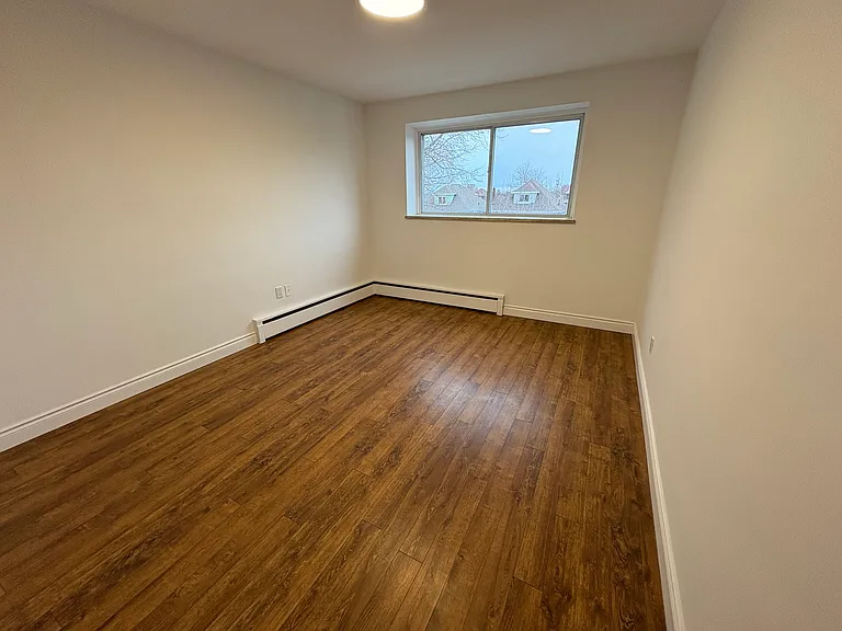 21 Balmoral Ave S #304 — Photo 7