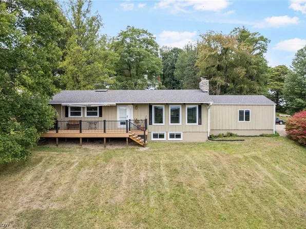2973 State Route 516 NW, Dover, OH 44622