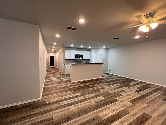 5th image of 1314 N Durant Ave #A