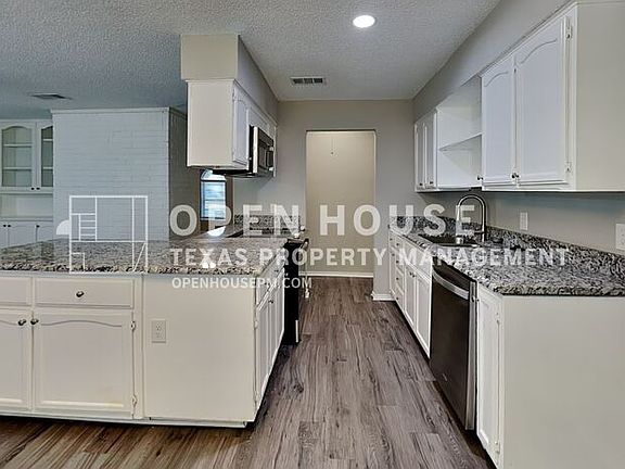 5th image of 4819 Butterfield Rd