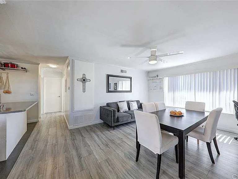 216 N Alhambra Ave — Photo 1